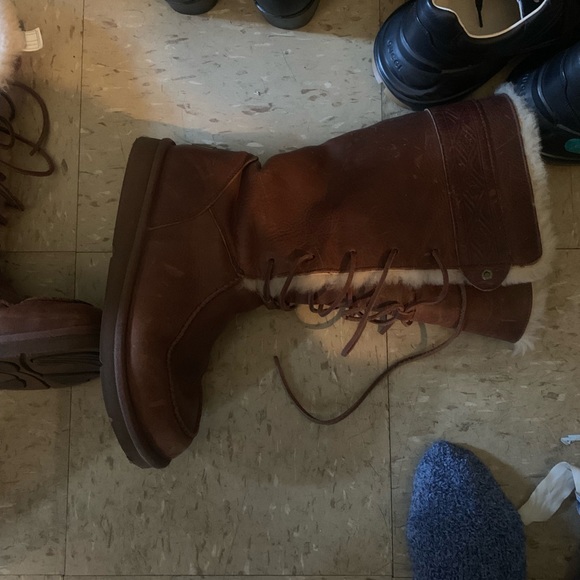 UGG Australia Tularosa Aztec Leather Lace Up Tall Boot Chocolate - Picture 15 of 15